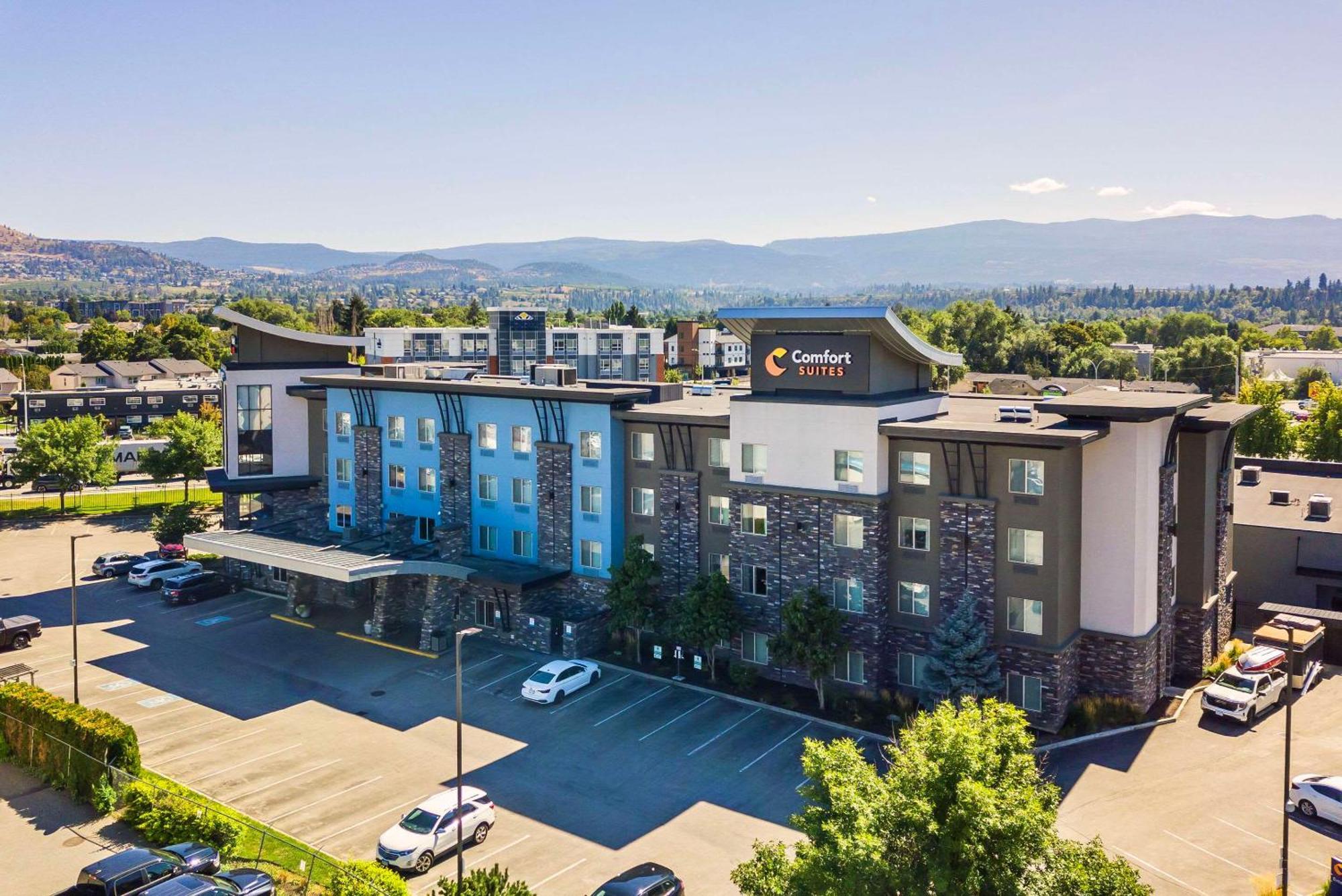 Comfort Suites Келоуна Екстериор снимка